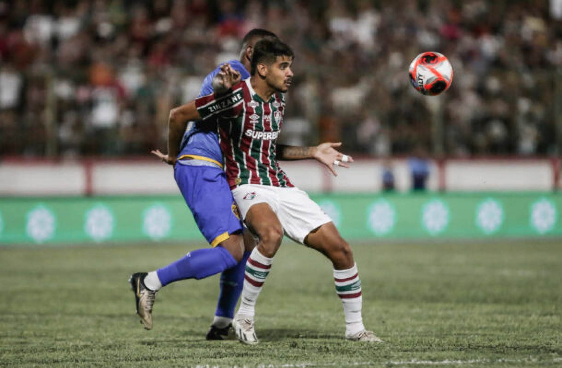 Fluminense empresta João Neto a time português Fluminense empresta João Neto a time português
