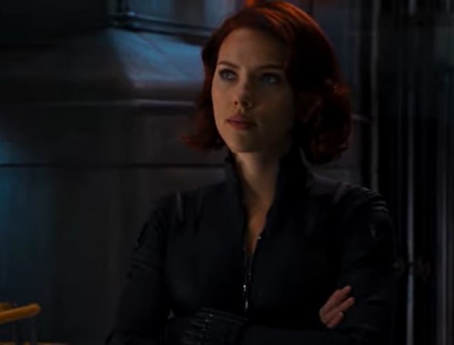 A atriz que ficou com o papel e teve sucesso com seu desempenho no filme foi Scarlett Johansson. Assim, ela interpretou Natasha Romanoff, a Viúva Negra, por mais de uma década. 