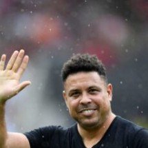 Ex-dono do Cruzeiro, Ronaldo deve ‘desfalcar’ camarote por medo de protestos - No Ataque Internacional