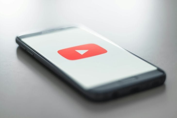 A popularizaÃ§Ã£o dos smartphones trouxe a mobilidade como um dos maiores atributos da comunicaÃ§Ã£o moderna. A partir de entÃ£o, as pessoas passaram a carregar o mundo inteiro na palma da mÃ£o, com acesso instantÃ¢neo a informaÃ§Ãµes, comunicaÃ§Ã£o e entretenimento.