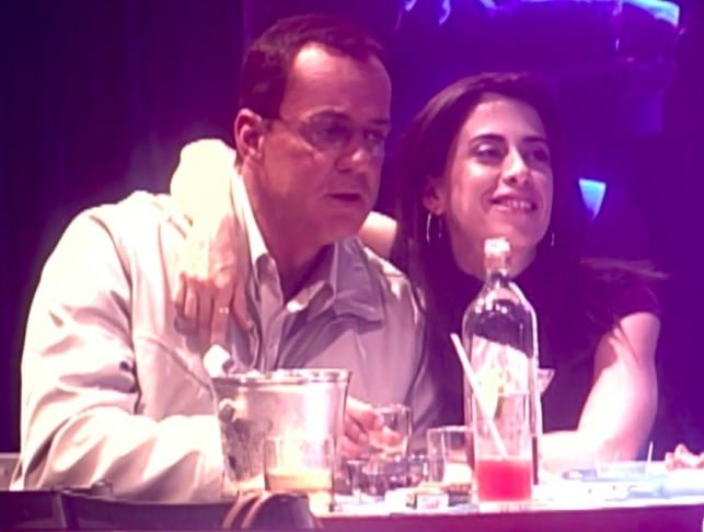 A série explorava de forma irreverente os dilemas de um casal moderno e se tornou um clássico da televisão brasileira, gerando ainda dois filmes de sucesso. 