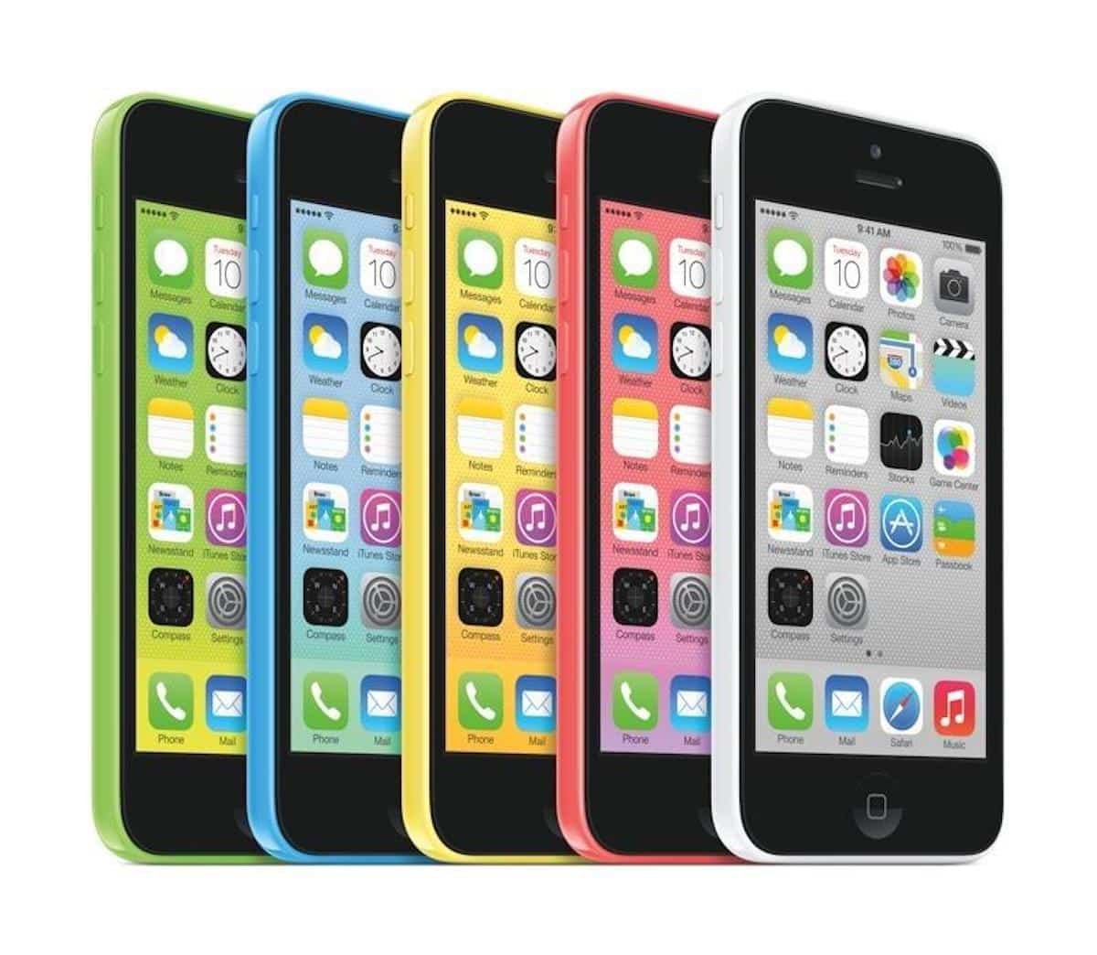 O iPhone trouxe uma tela sensível ao toque, eliminando o teclado físico, e um sistema operacional moderno, o iOS, que permitia a instalação de aplicativos. Isso abriu o caminho para um novo mercado de apps, que se tornaram essenciais na vida cotidiana.