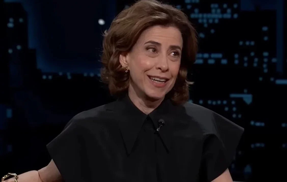 “Não vamos tratar ninguém mal e criar uma coisa que é um contra o outro, pelo amor de Deus. Eu sou para sempre grata à Sofía Gascón. Ela está maravilhosa em ‘Emíia Pérez’”, declarou Fernanda Torres em vídeo compartilhado no Instagram. 
