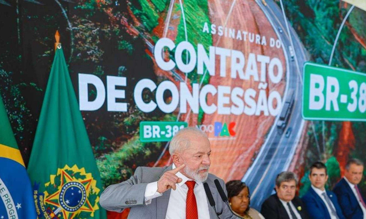 Condução das recentes crises pelas quais o governo federal passou são criticadas -  (crédito: Ricardo Stuckert / PR)
