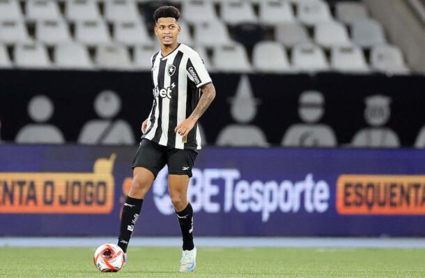 KAWAN - Entrou para manter a consistência na retaguarda alvinegra e, com bom posicionamento, deu conta do recado. NOTA 6,0 - Foto: Vitor Silva/ Botafogo