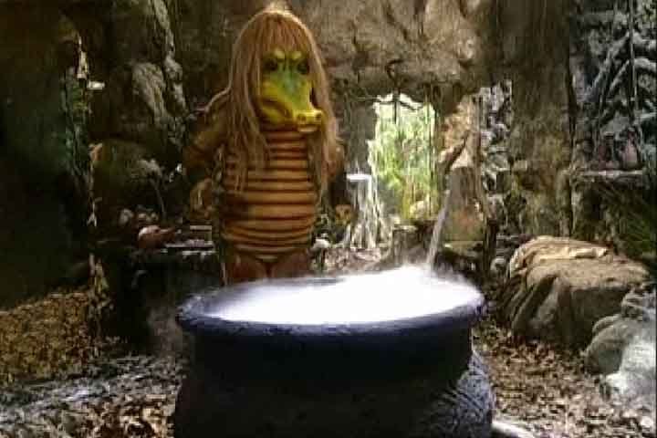 Na série do Sítio do Picapau Amarelo, Cuca usa o seu caldeirão para espiar os acontecimentos no sítio e para fazer suas poções e comida.