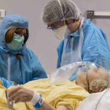 Imagens da pandemia de covid-19 circulam como "nova emergência sanitária" na China em 2025 - SEBASTIEN BOZON / AFP