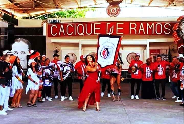 Fundado no bairro de Ramos, na Zona Norte do Rio, em 20 de janeiro de 1961, data que homenageia o padroeiro da cidade SÃ£o SebastiÃ£o, o bloco carnavalesco costuma atrair foliÃµes de diversas regiÃµes da cidade. 

