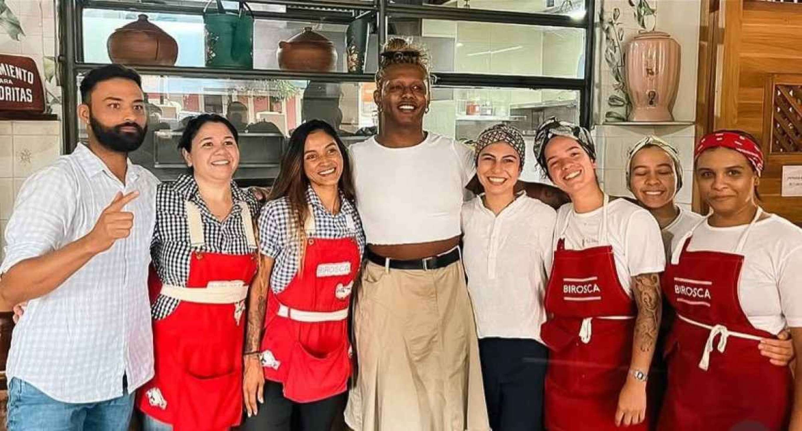 Descubra quais os restaurantes escolhidos pela cantora Liniker em BH