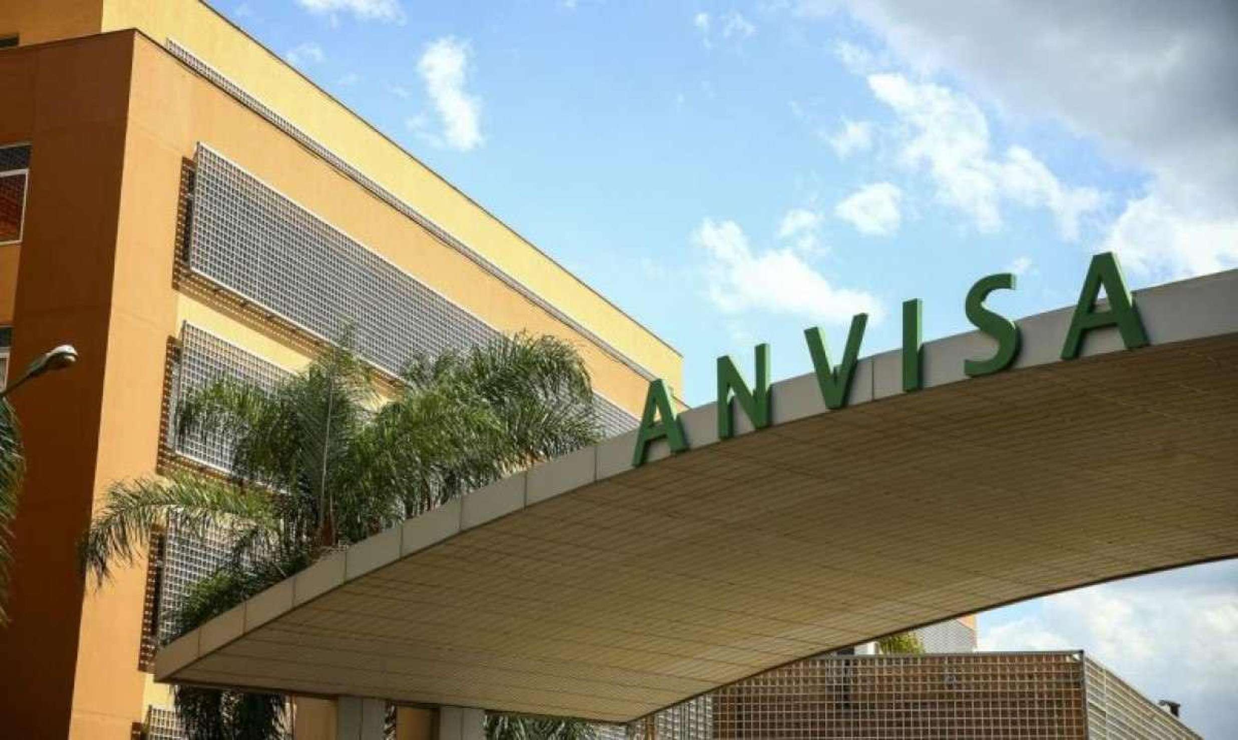 Anvisa aprova primeiro medicamento oral para tratamento de doença rara no sangue