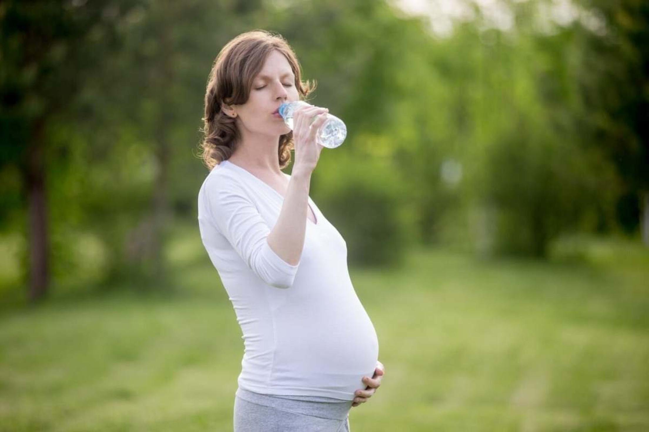 Hidrate-se: Atenção redobrada para gestantes, crianças e idosos