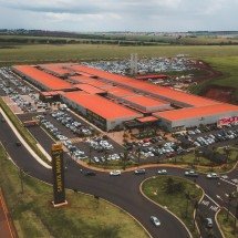 Outlet no interior de São Paulo registra 400 mil visitantes  - DINO