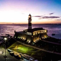 O que é que a Bahia tem pra todo mundo querer visitar?