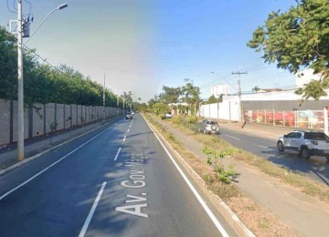 Crime ocorreu em uma das avenidas mais movimentadas de Montes Claros -  (crédito: Reprodução/Google Street View)