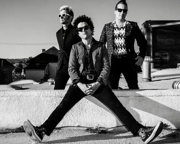 The Town (setembro): Depois do Rock in Rio em 2024, serÃ¡ a vez do The Town voltar Ã  SÃ£o Paulo, nos dias 6, 7, 12, 13 e 14 de setembro. Alguns artistas jÃ¡ confirmados sÃ£o: Green Day (foto), Bruce Dickinson, Sex Pistols e Katy Perry.