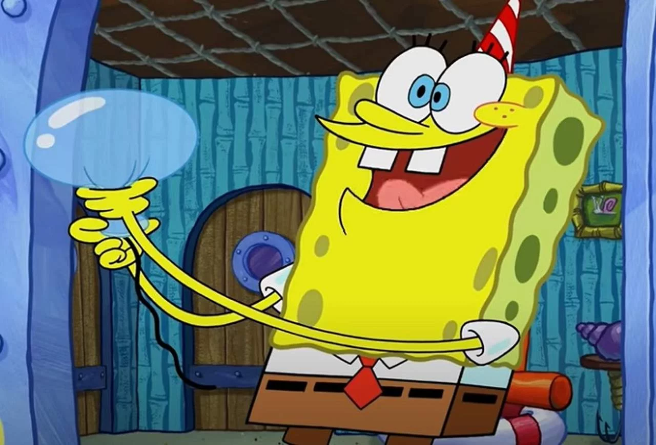Após a sua saída como comandante da série, Hillenburg nomeou Paul Tibbitt neste cargo, que havia trabalhado na série como escritor, diretor e artista de storyboard. O criador do desenho morreu em 26 de novembro de 2018, aos 57 anos, devido a complicações da esclerose lateral amiotrófica.