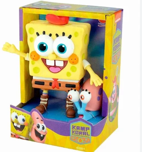Bob Esponja é uma esponja do mar, porém ele foi projetado desenhado para se parecer com uma esponja de cozinha, sendo retangular, amarelo e brilhante. É um personagem sem noção, imaturo, e com uma personalidade hiperativa e determinada.