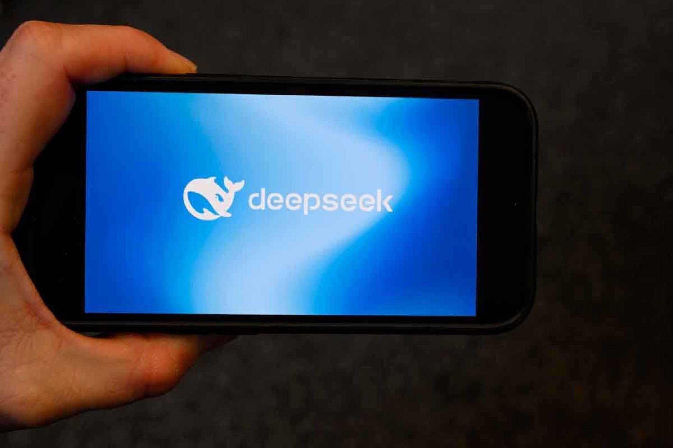 Chinesa DeepSeek desafia ChaptGPT mas ferramenta tem limitações