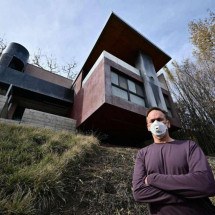 Casa à prova de incêndios ensina lições para a reconstrução em Los Angeles