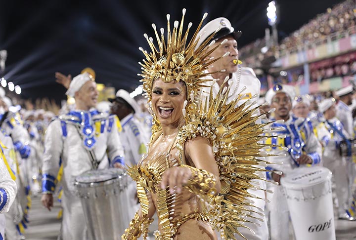 Esse envolvimento com o Carnaval comprova a forte conexão de Lexa com a cultura carioca, e sua ascensão como rainha de bateria apenas solidifica seu status como uma verdadeira estrela do Rio de Janeiro.-Flickr Alex Ferro - Riotur