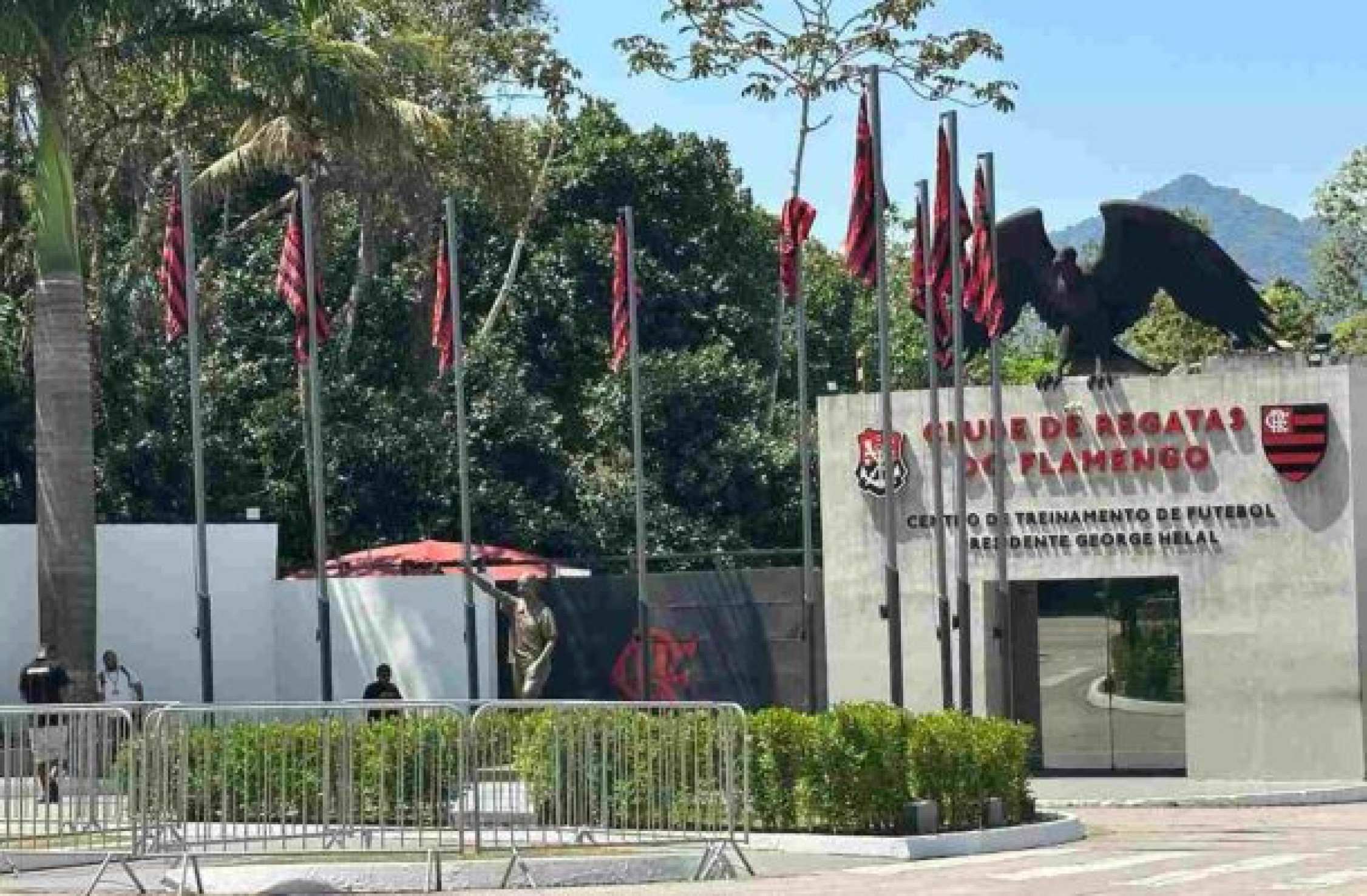 Flamengo busca acordo com família de vítima de incêndio do Ninho
