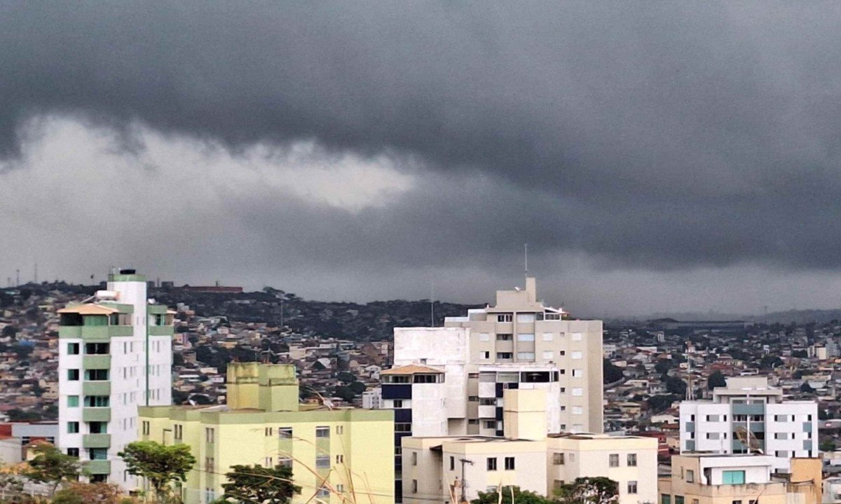 355 cidades no estado recebem alerta amarelo para chuvas -  (crédito: Marcos Vieira /EM/DA. Press. Brasil. Belo Horizonte - MG)
