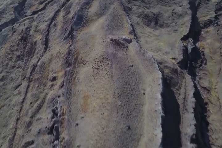 O projeto de pesquisa começou em 2021. De acordo com a a Monet, uma análise indicou materiais argilosos, marinhos e frutos-do-mar.  A formação teria cerca de cinco mil anos, mesmo período apontado para a ocorrência do dilúvio bíblico.