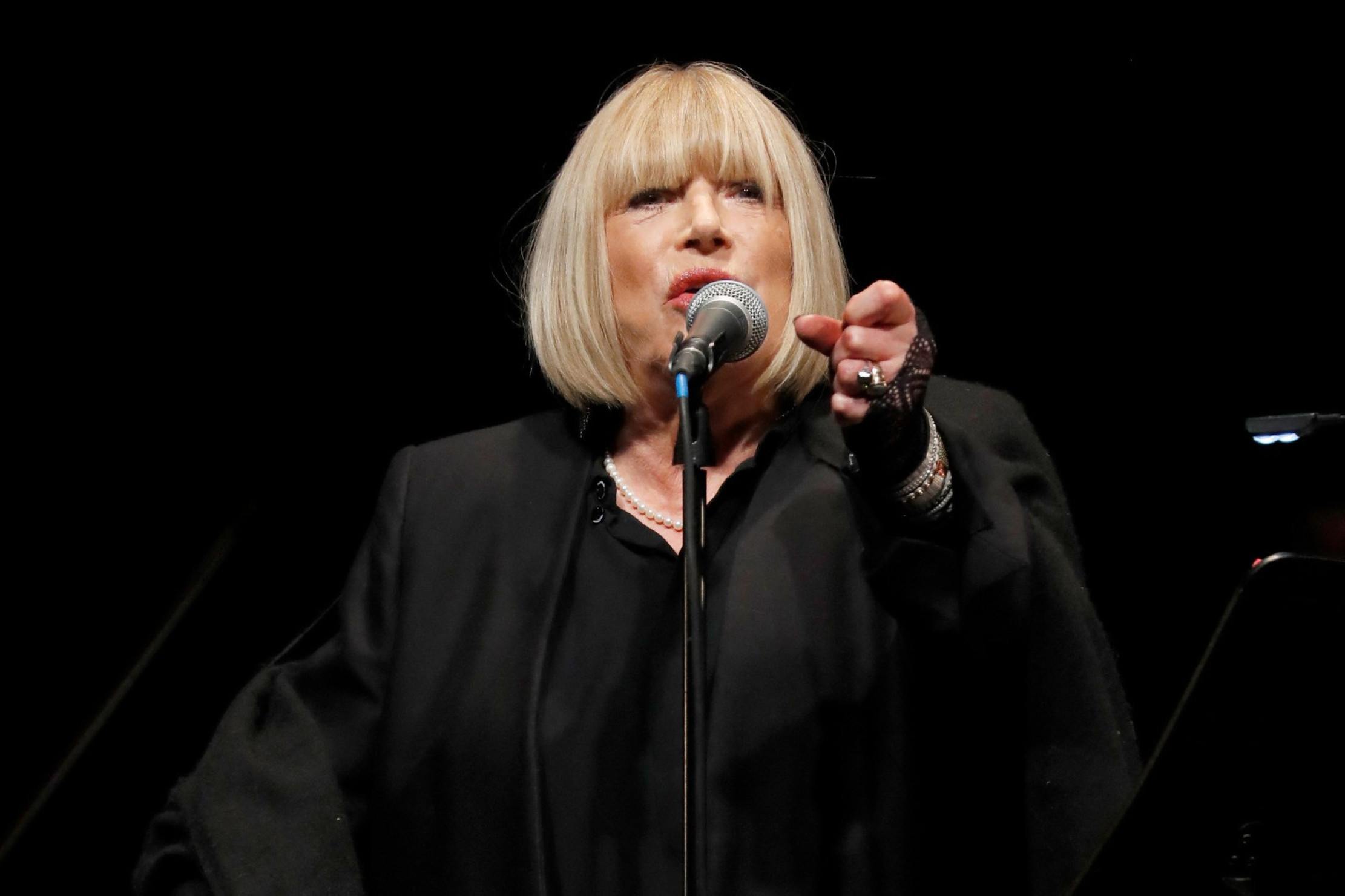 Morre Marianne Faithfull, musa de Mick Jagger e ícone dos anos 1960
