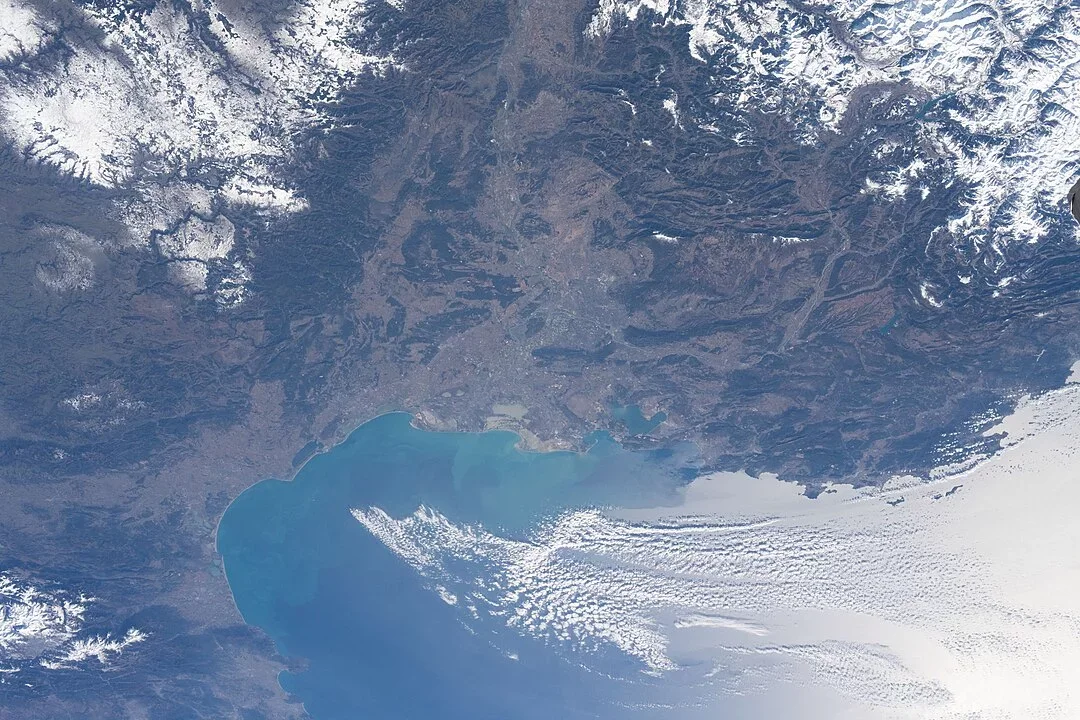 Golfos pelo mundo: entenda a importância dessa formação natural - Earth Science and Remote Sensing Unit, NASA domínio público 