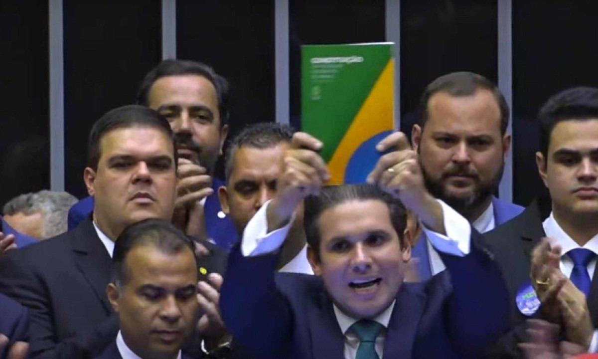 Novo comando do Congresso segue a lei do Centrão - (crédito: Platobr)