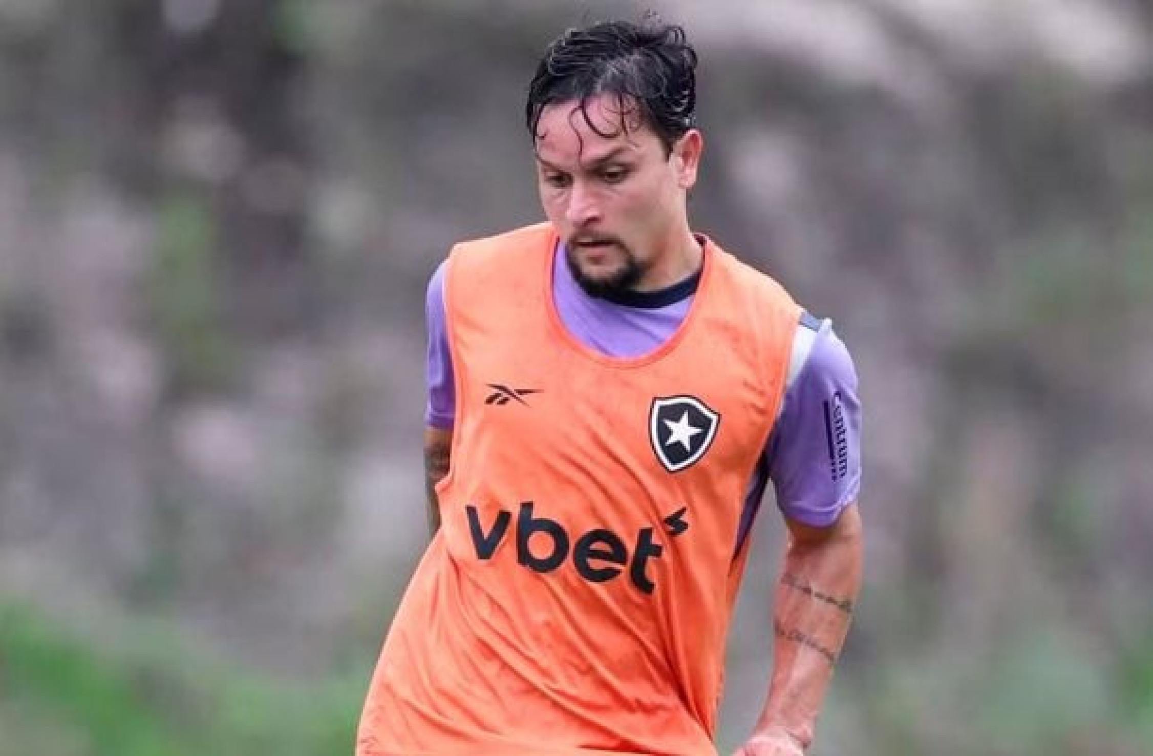 Artur deve ser titular do Botafogo na Supercopa