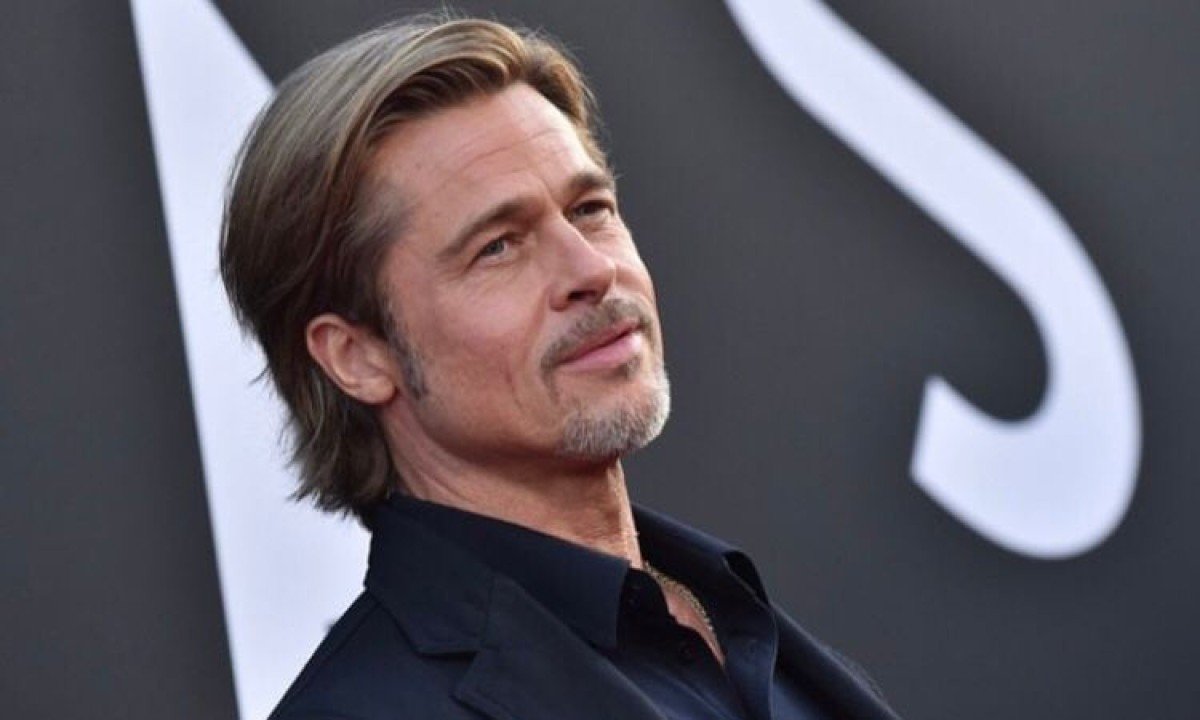 BRAD PITTAlém de já ter admitido não ser fã de banho, o astro de Hollywood já comentou algumas vezes sobre suas lutas com o vício em álcool no passado. -  (crédito: Reprodução / Instagram)