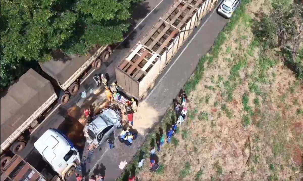 Passageiras de veículo consideram ter tido um dia de sorte -  (crédito: CBMMG)