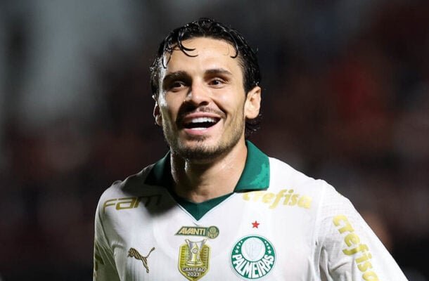 RAPHAEL VEIGA - Mais uma grande atuação com a camisa do Palmeiras. Deu assistência para os três primeiros gols da equipe e ainda teve um anulado na reta final do primeiro tempo. Já na segunda etapa, foi substituído por Neves. NOTA 8,0 - Foto: Cesar Greco/Palmeiras