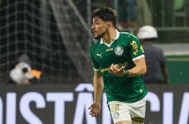 PIQUEREZ - Entrou na vaga de Vanderlan no segundo tempo e foi bem. Deu linda assistência para o segundo gol de Estevão. NOTA 7,5 - Foto: Fabio Menotti/Palmeiras