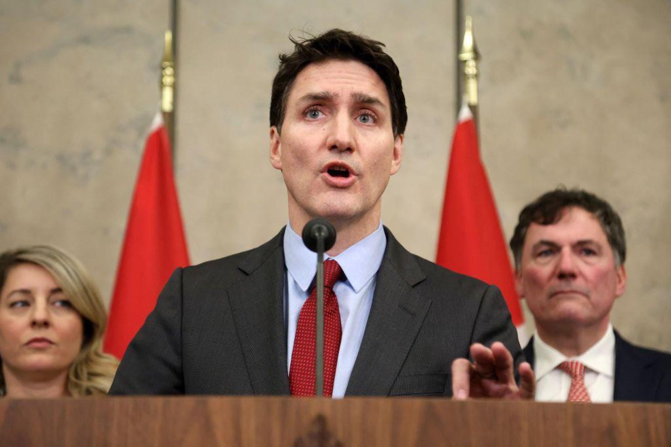 Canadá e México anunciam retaliação por tarifas dos EUA; China promete contestação