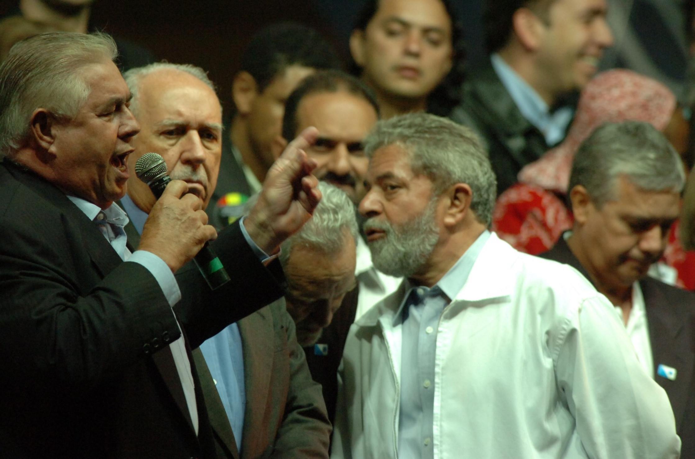 Lula lamenta morte de Newton Cardoso: 'importante opositor da ditadura'
