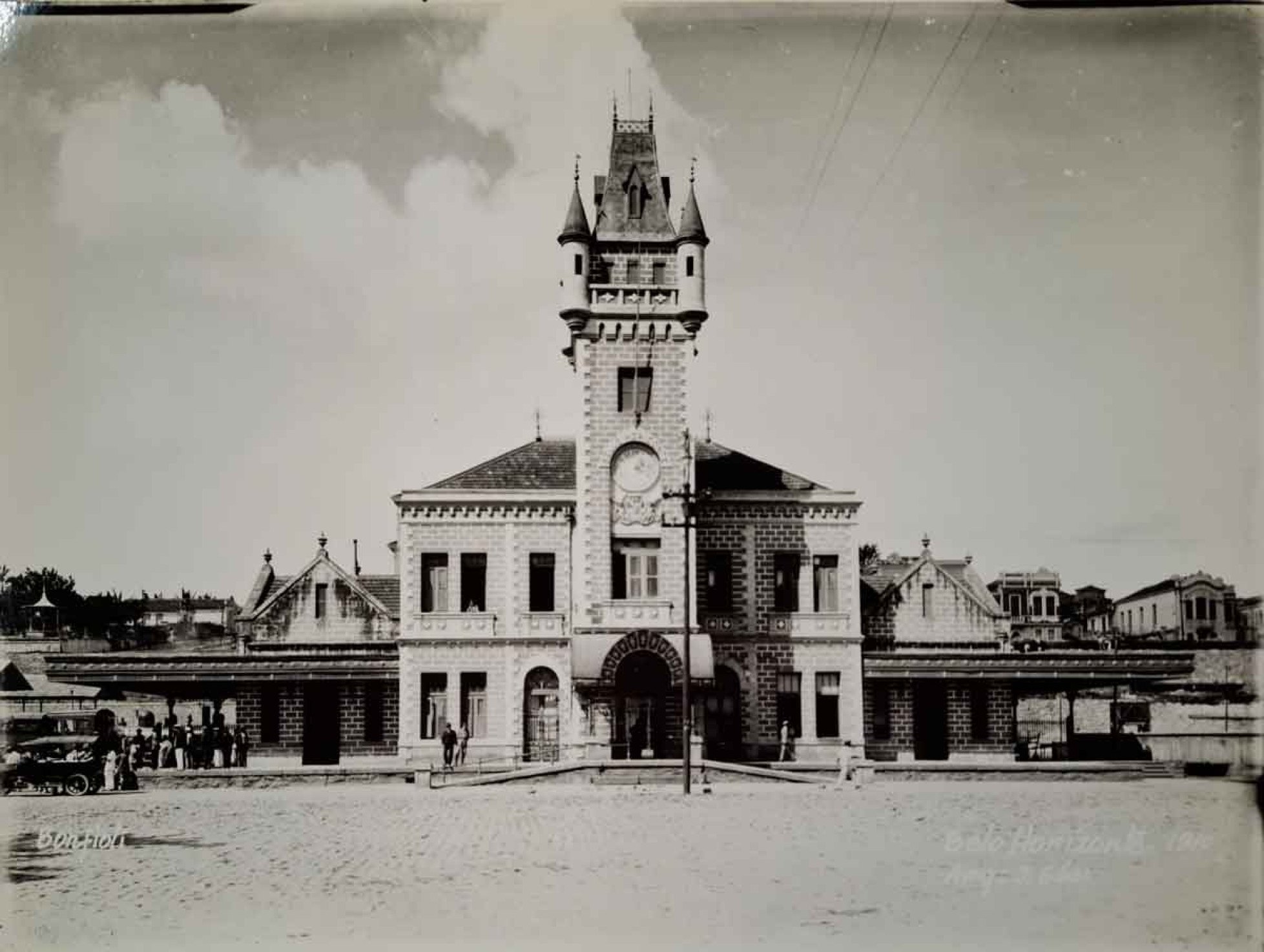 Praça Rui Barbosa, mais conhecida como Praça da Estação Praça Rui Barbosa, mais conhecida como Praça da Estação