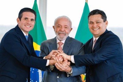 Presidente da CÃ¢mara dos Deputados, Deputado Hugo Motta e presidente do Senado Federal, Senador Davi Alcolumbre -  (crédito:  Ricardo Stuckert / PR)