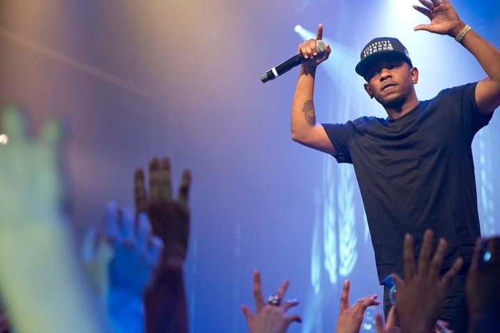 O rapper cresceu em um ambiente cercado pela violência das gangues e pela pobreza de Compton. Essa experiência foi o que moldou sua visão de mundo e influenciou sua música.-wikimedia commons/Merlijn Hoek