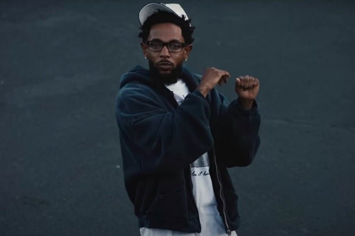 Apesar de sua carreira solo, Lamar já colaborou com diversos artistas conhecidos do mundo da música, incluindo SZA, Jay-Z, Taylor Swift e Beyoncé.-reprodução