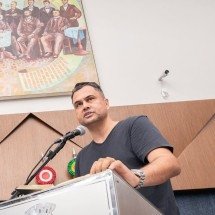 PL obriga escolas de BH a usar mesmo livro didático por 3 anos - Divulgação/Redes Sociais