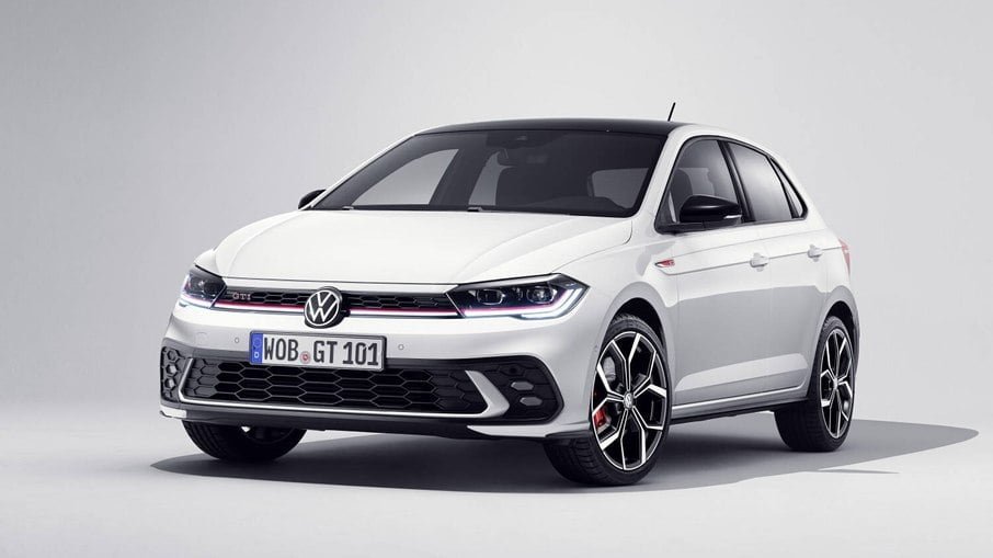 2º - Volkswagen Polo: 140.187 (unidades vendidas) - Depois de ganhar uma reestilização em 2022 e a nova versão de entrada Track, ele passou a ser um dos carros mais vendidos do Brasil.