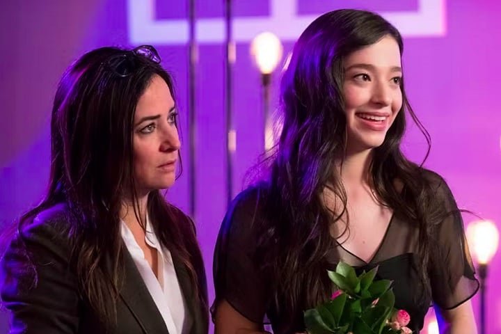 No entanto, o grande ponto de virada veio em 2016, quando Madison interpretou a adolescente Max Fox na série 