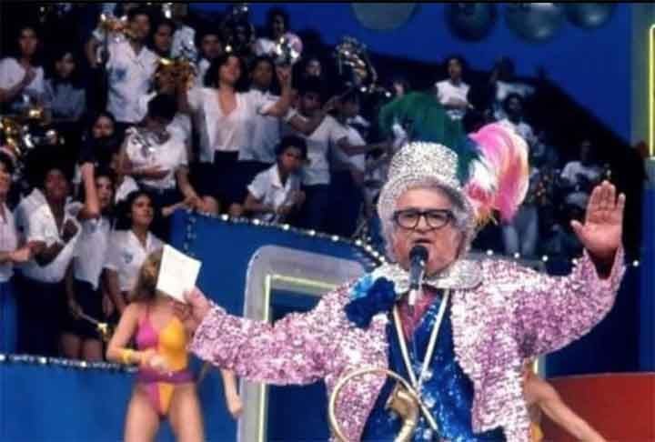 O inusitado gesto surgiu por estratégia comercial para alavancar a venda do produto a pedido das Casas da Banha, que patrocinavam a atração. 
