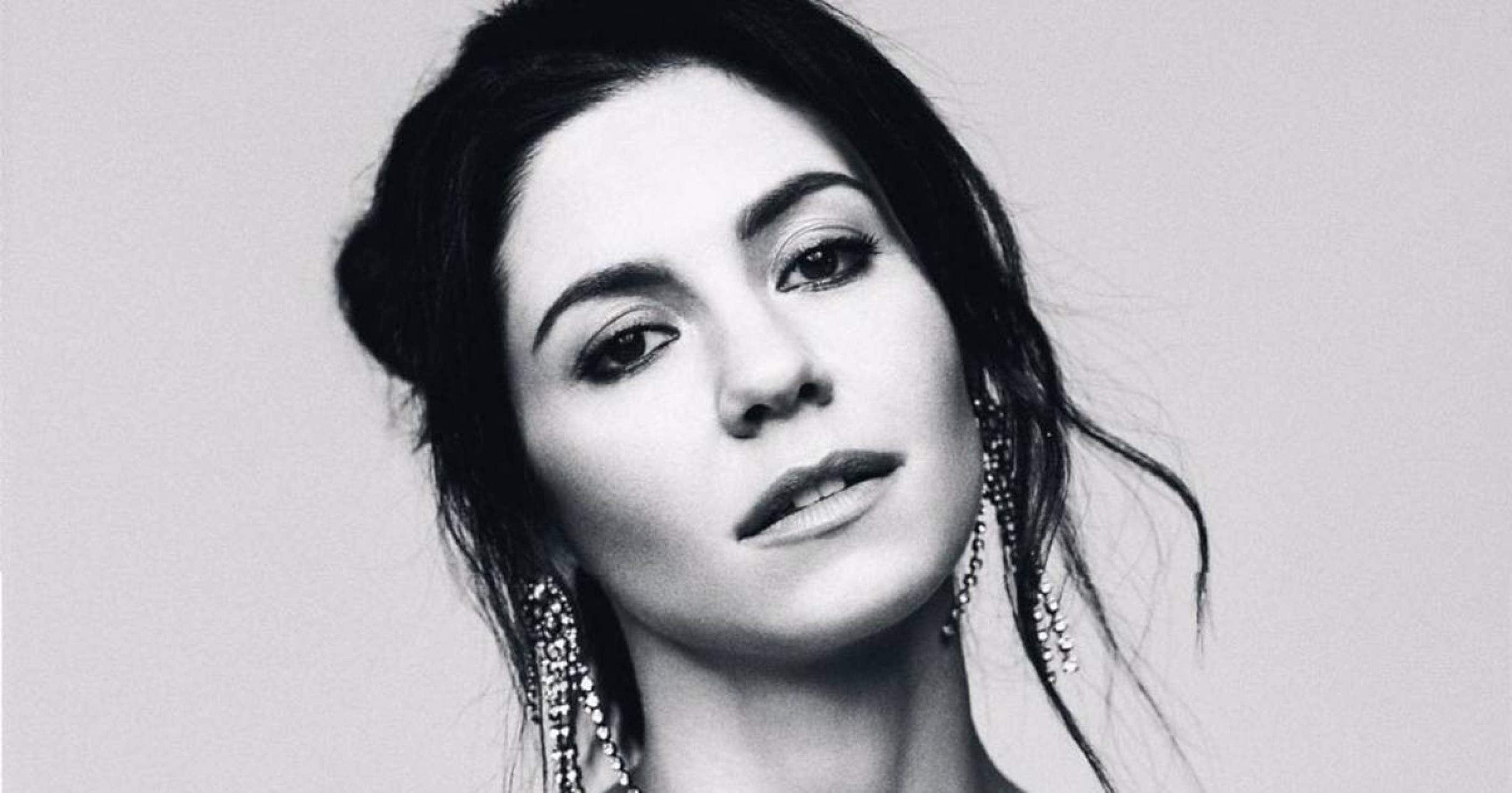 O que se sabe sobre o retorno de Marina ao mercado musical