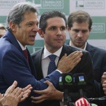 O gesto de Haddad e Padilha para Hugo Motta - Platobr