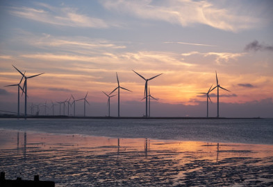 Energia limpa supera 40% da geração global com crescimento recorde em 2024