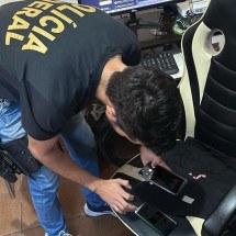 Dupla é presa por armazenar imagens de abuso sexual infantojuvenil  - PF/Divulgação