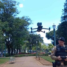 Drones 'falantes' vão monitorar foliões no carnaval de Minas - Izabella Caixeta/EM/D.A Press